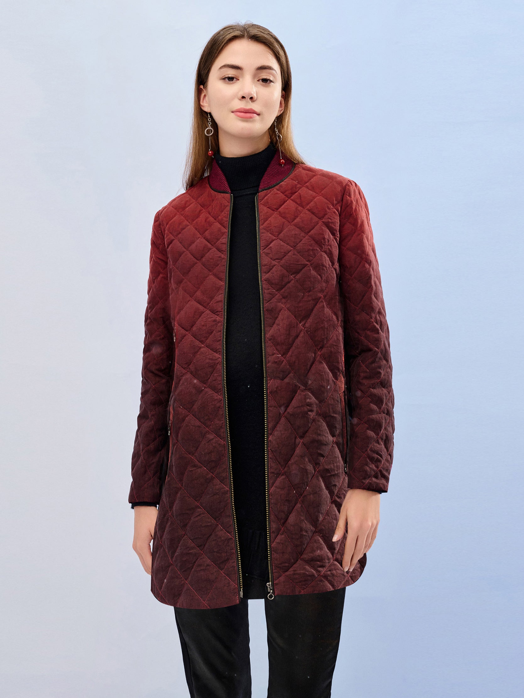 Gambiered canton silk quilted lightweight down jacket with hang dyeing