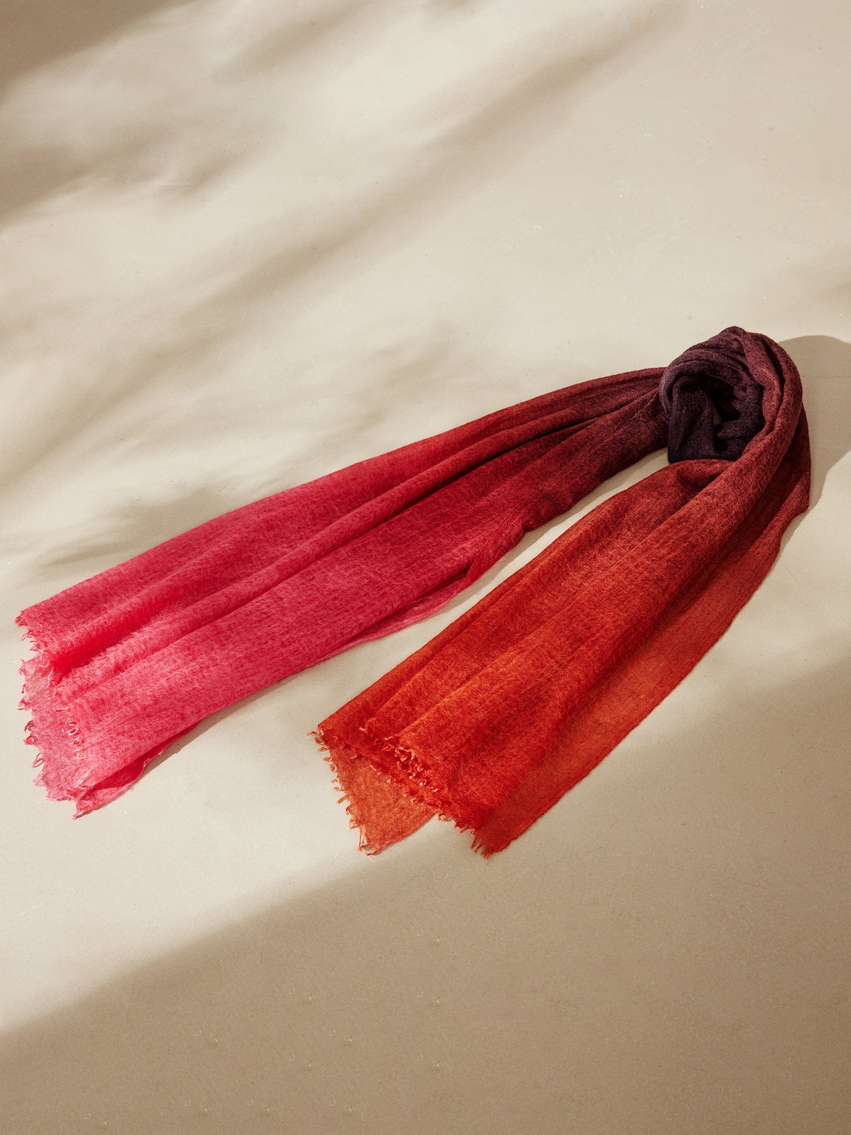 Long cashmere gradient scarf