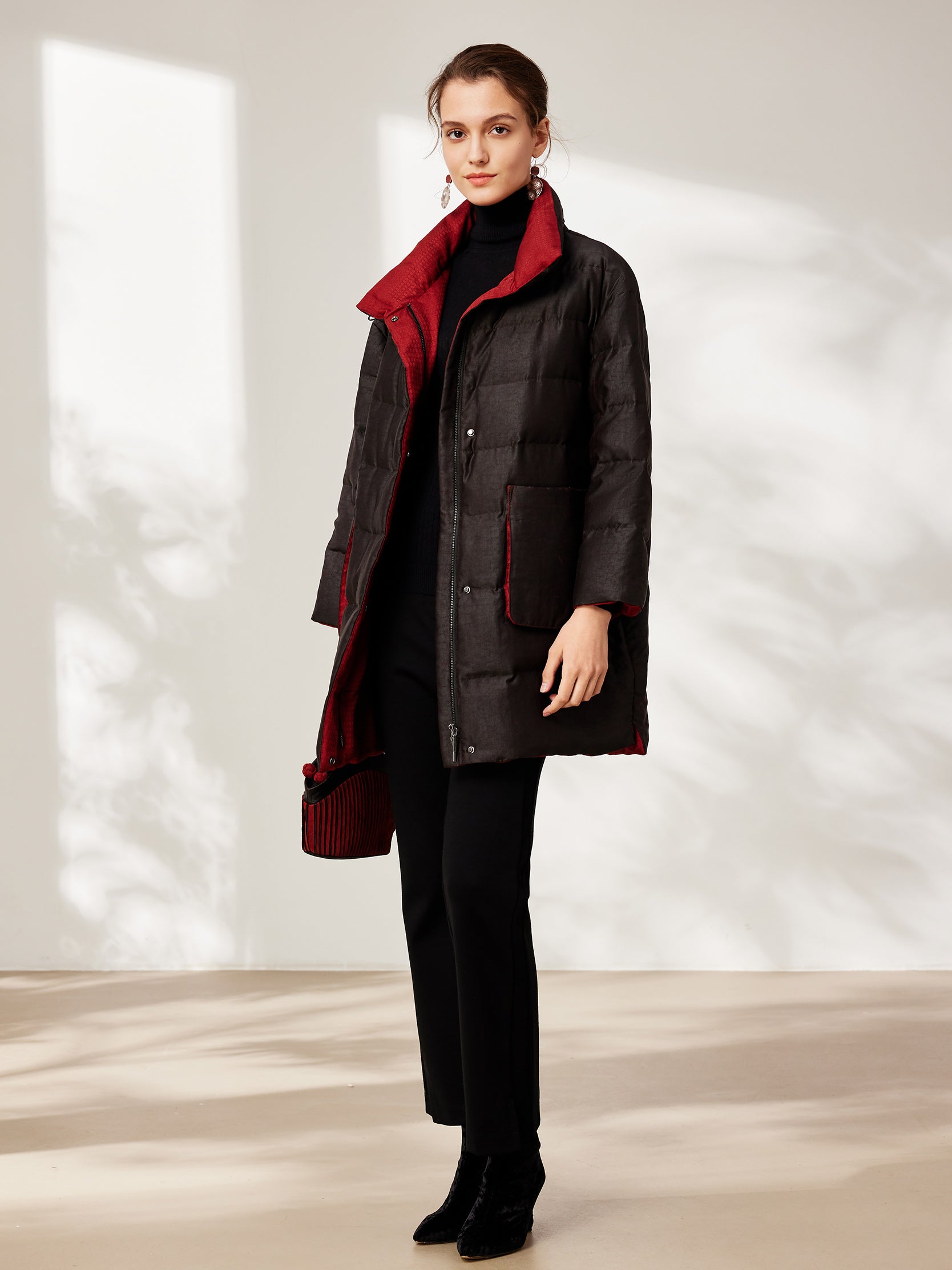 Gambiered canton silk mid-length down coat with patch pockets