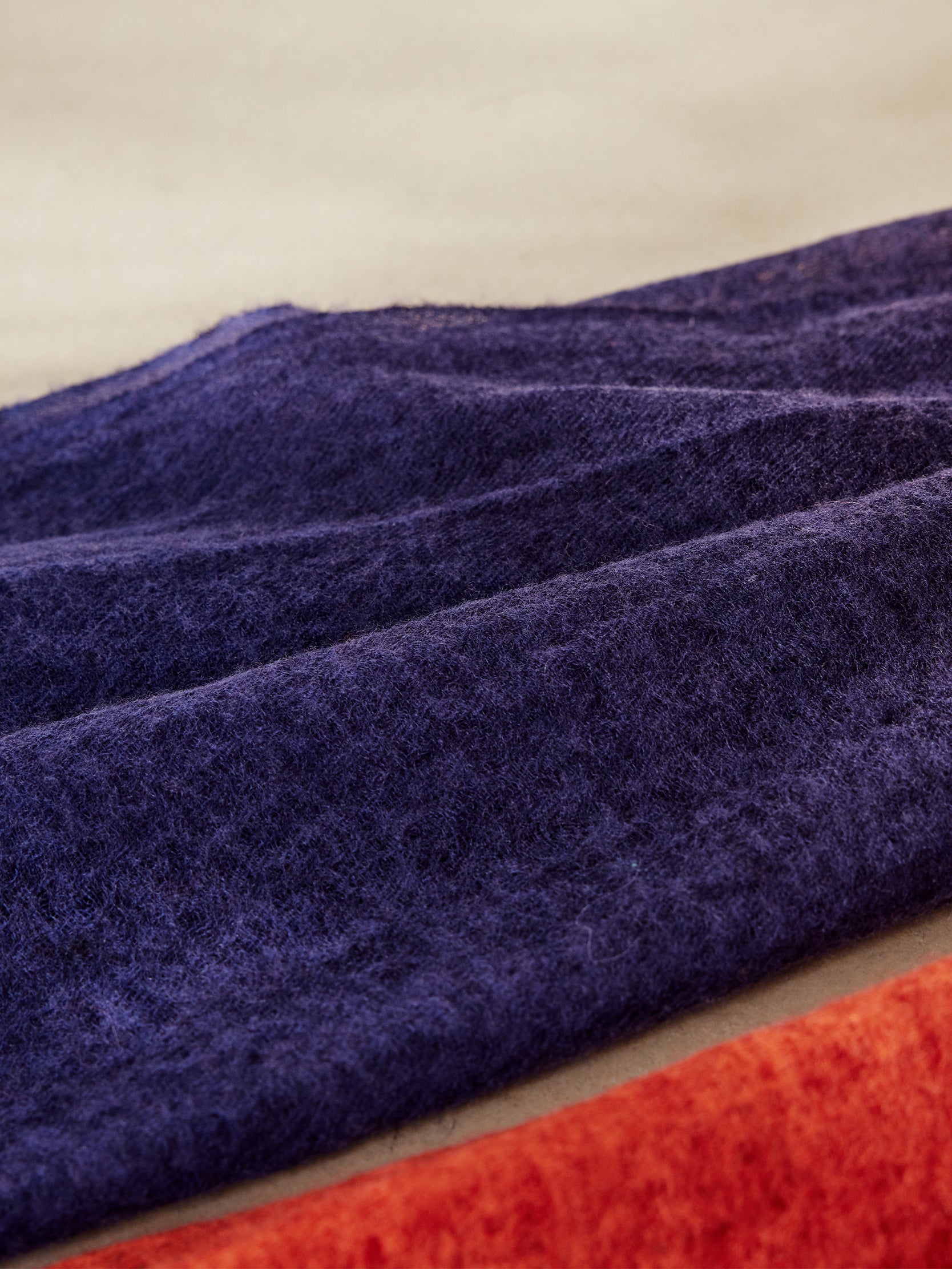 Long cashmere gradient scarf