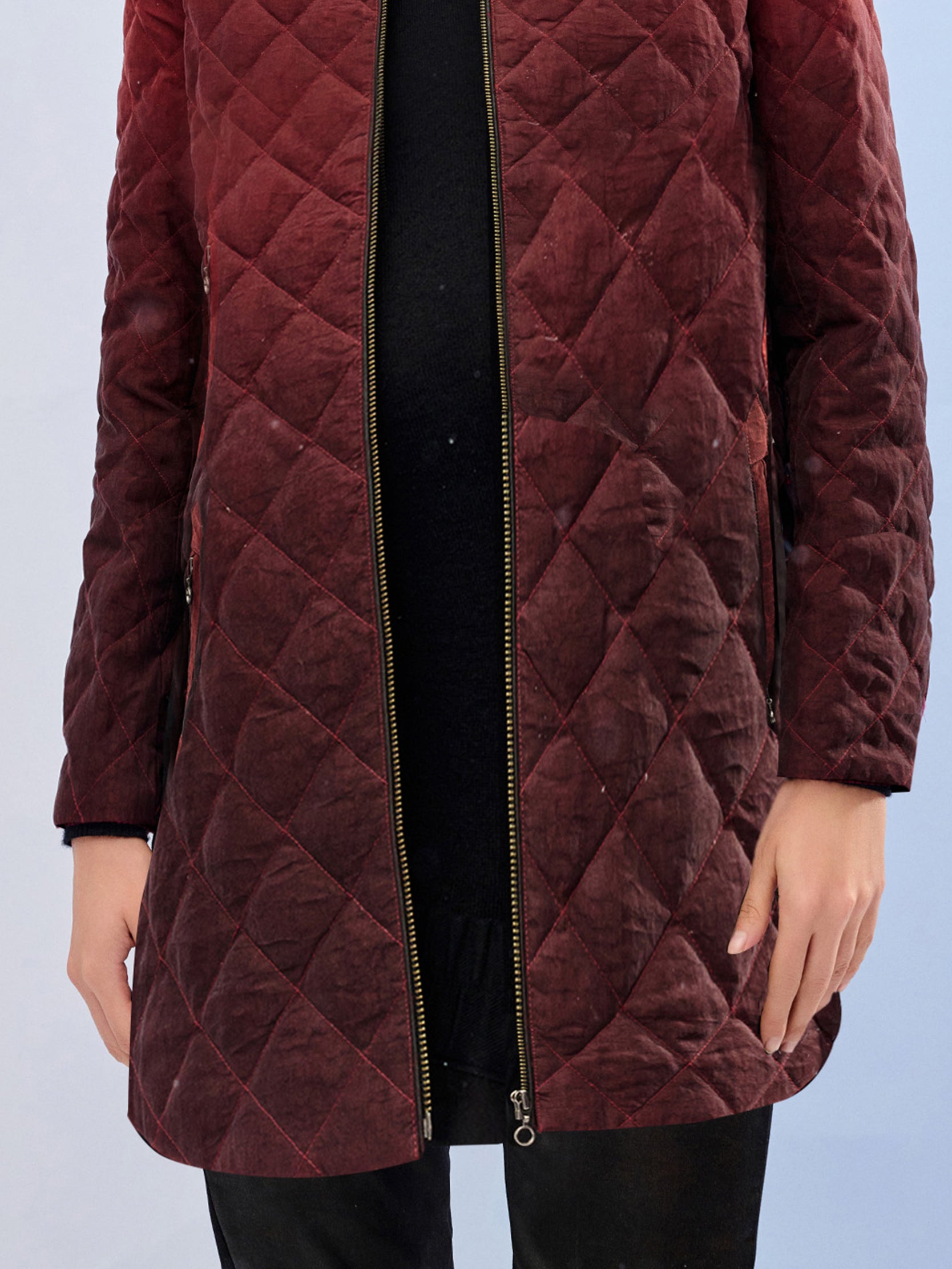 Gambiered canton silk quilted lightweight down jacket with hang dyeing