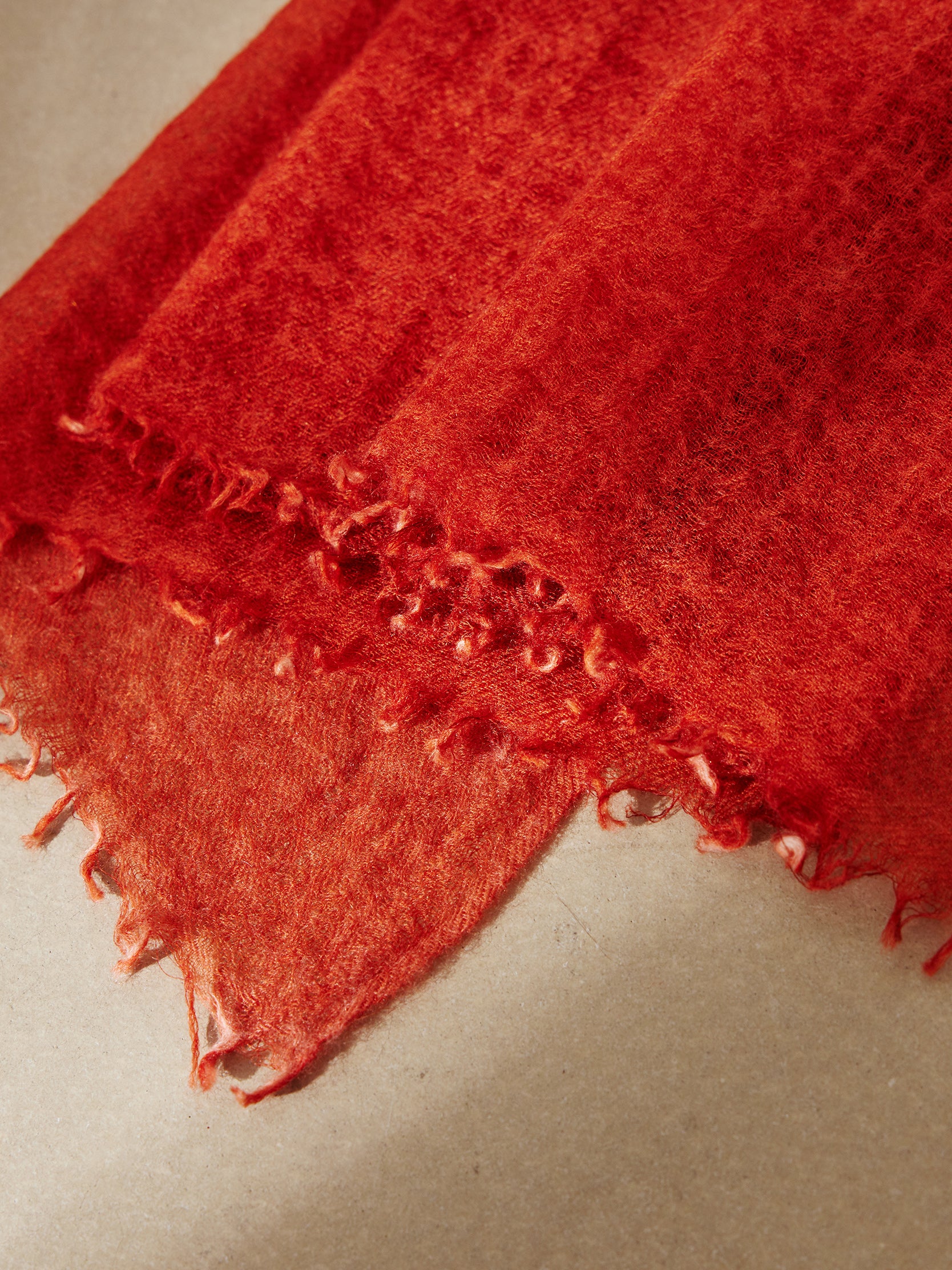 Long cashmere gradient scarf