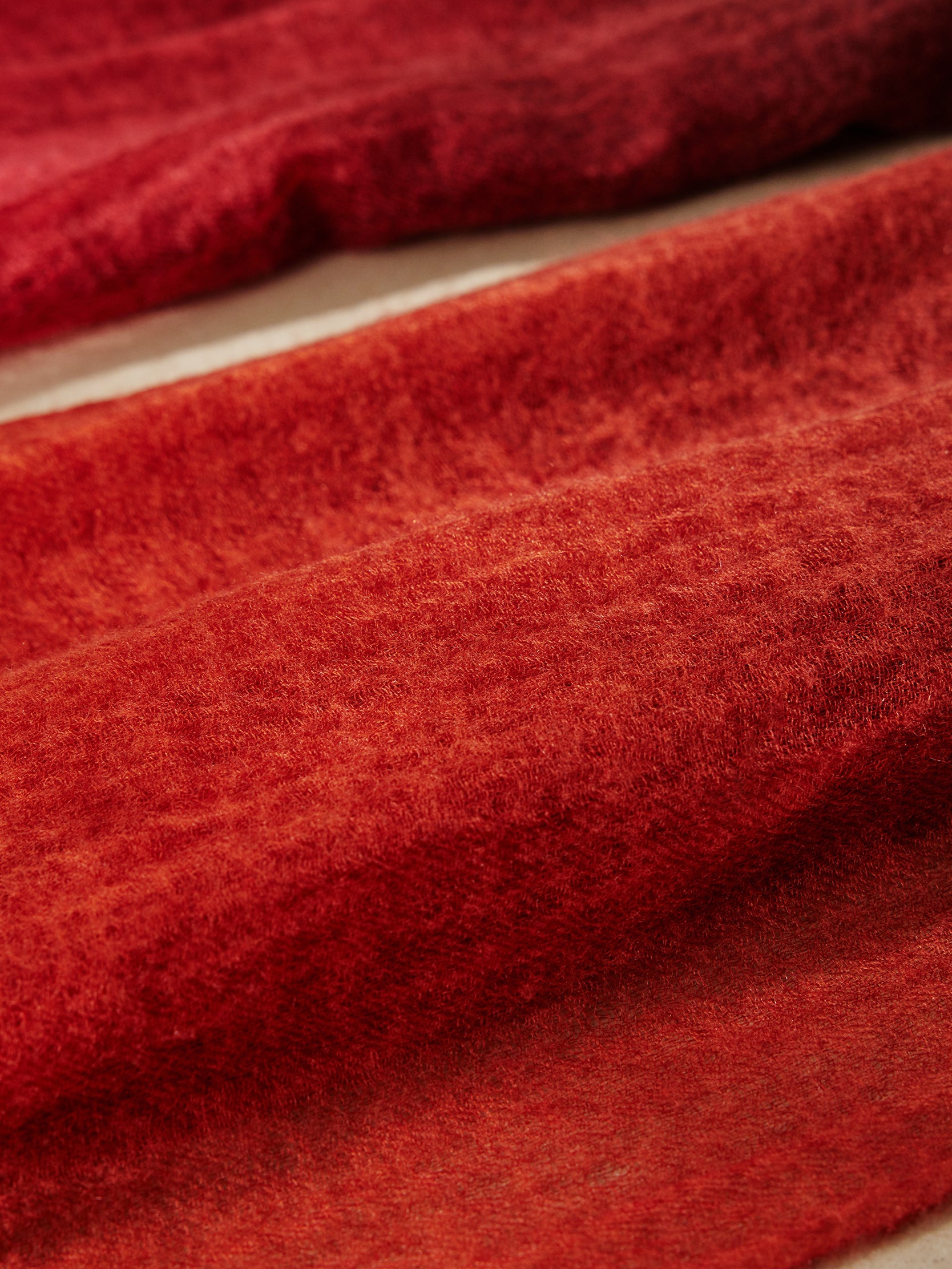 Long cashmere gradient scarf