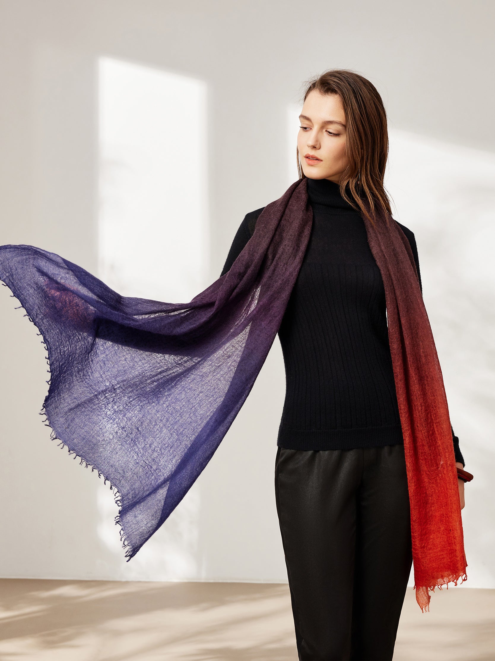 Long cashmere gradient scarf